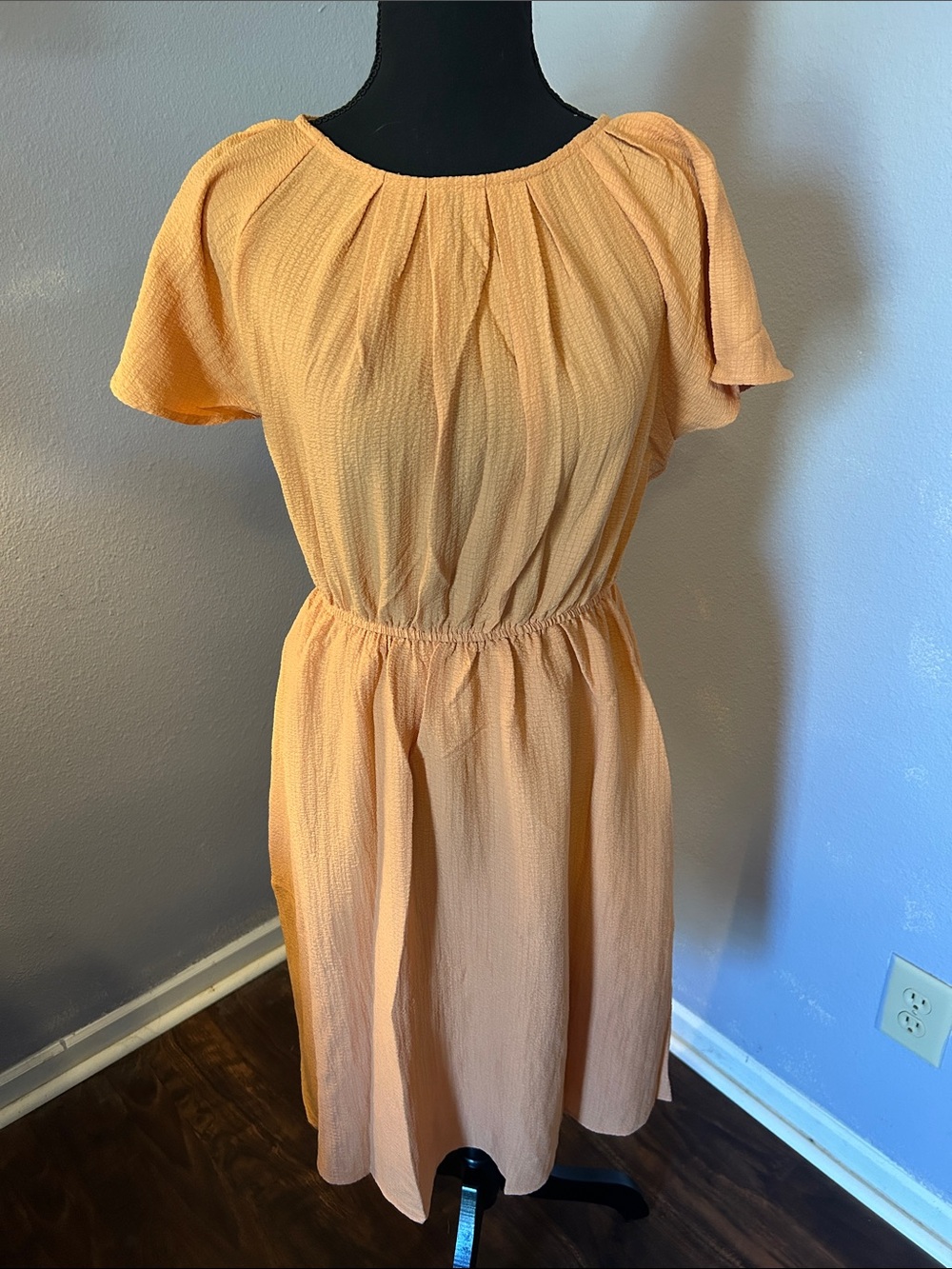 Hem & Thread Women Peach Short-Sleeve Gathered Waist Dress Size Small